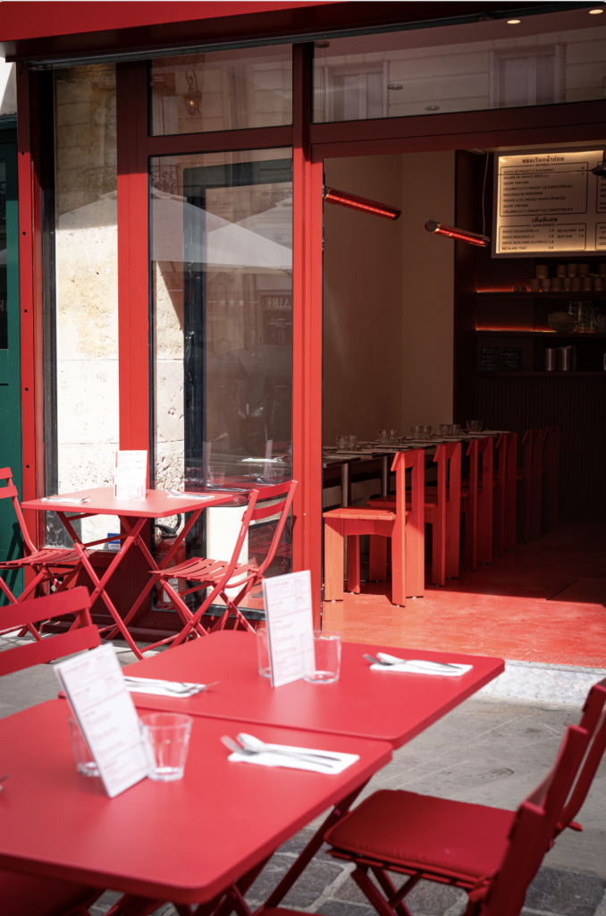 Terrasse et entrée de Kapunka Montparnasse
